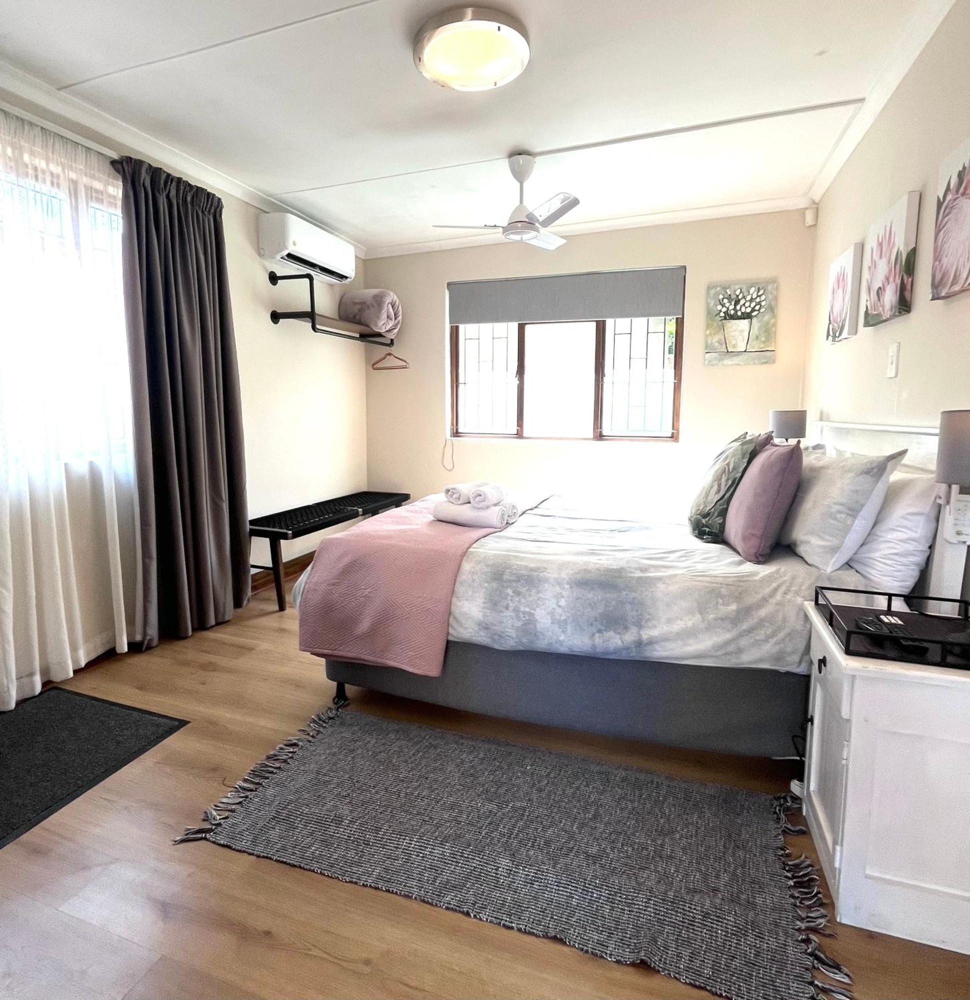 Dolphin Circle Bed And Breakfast Plettenberg Bay Room photo